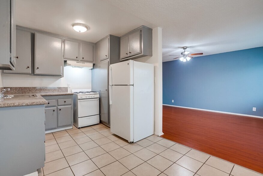 Primary Photo - 6113 8th Ave
