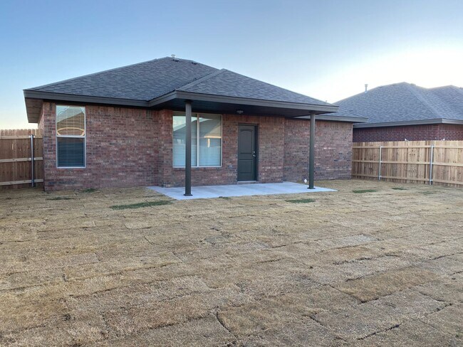 Building Photo - Beautiful Custom Brick Home "The Remington" Open Concept with huge backyard! JULY 1ST!