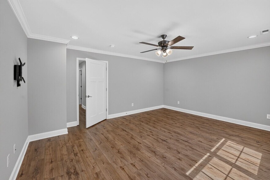 Building Photo - 9809 Foot Path Ln