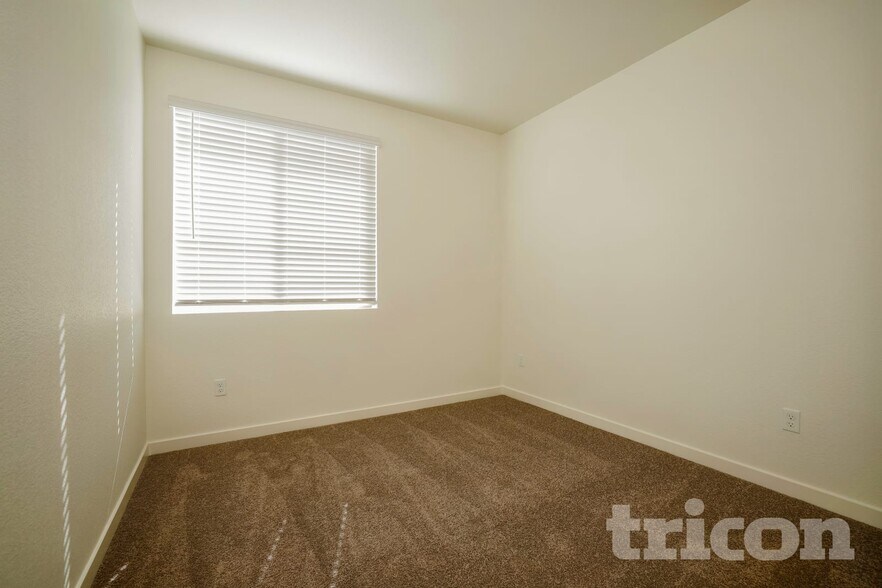 Building Photo - 772 Desert Sage Ct