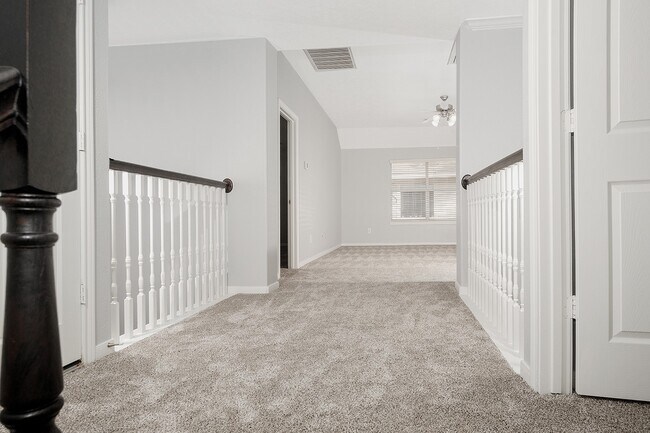 Building Photo - 131 S Spinning Wheel Cir