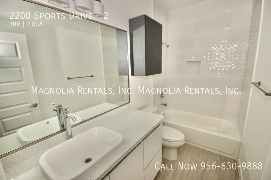 Building Photo - 2200 S Sports Dr