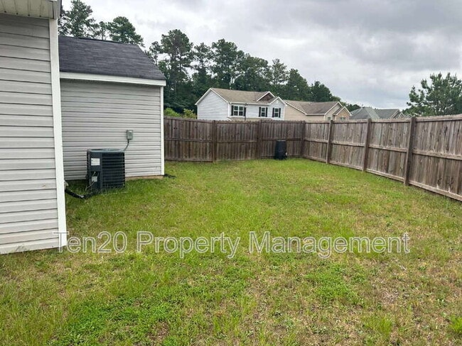 Building Photo - 316 Irish Ln