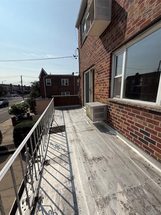 Building Photo - 59-28 72nd St