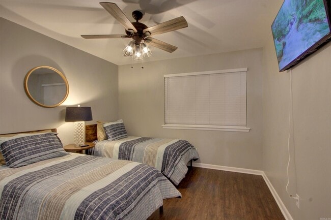 Building Photo - 3514 Skyline Blvd