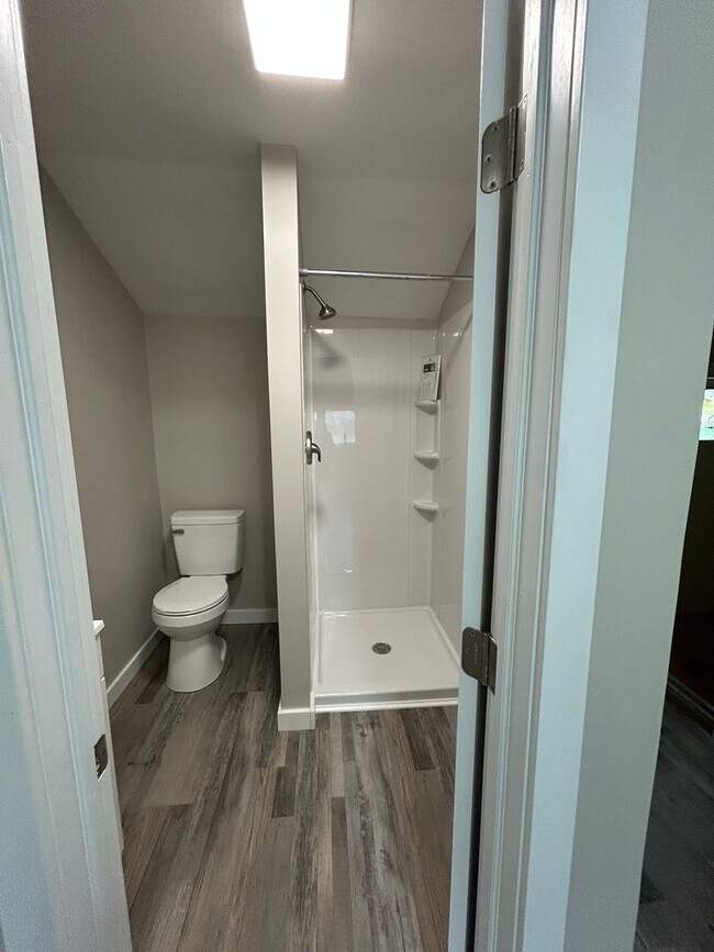 Building Photo - 7 S 4th St