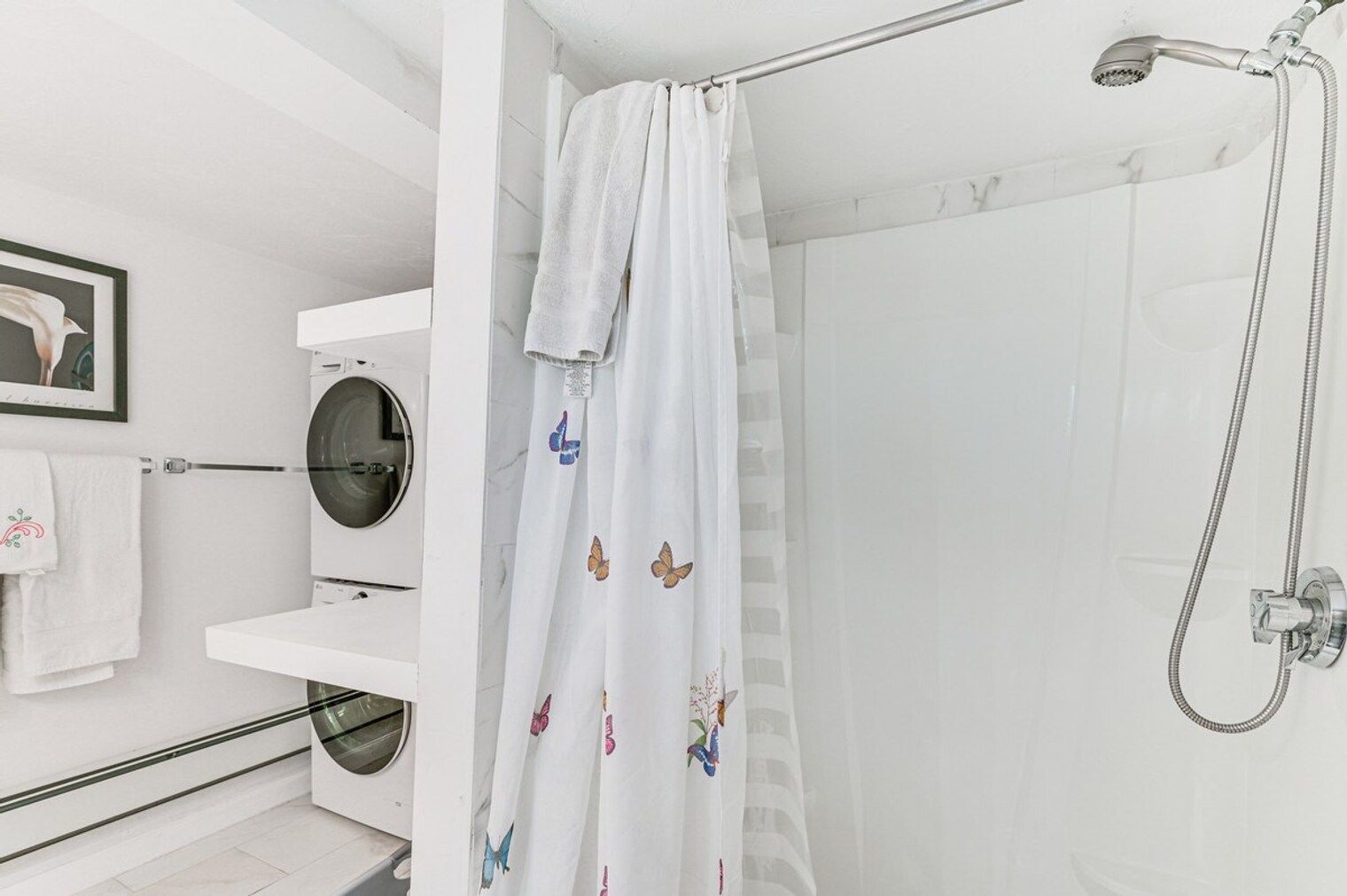 Building Photo - 815 Donata Rd