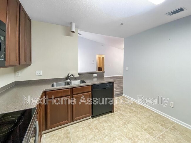 Building Photo - 13819 Herons Landing Way, #12