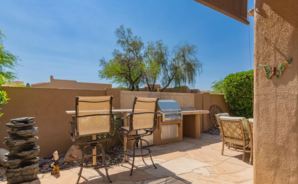 Building Photo - 8324 E Cactus Wren Rd