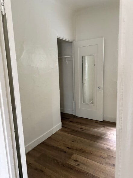 Building Photo - 808 2/5-805 N Poinsettia Pl