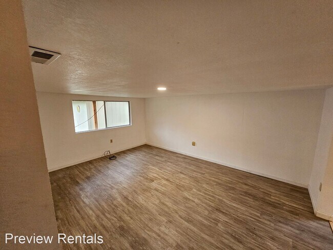 Building Photo - 3 br, 2 bath House - 8971 West Pressentine...