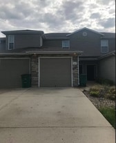 Building Photo - 1643 SW Mission Rd