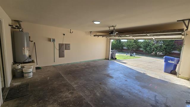 Building Photo - 6305 Calloway Dr