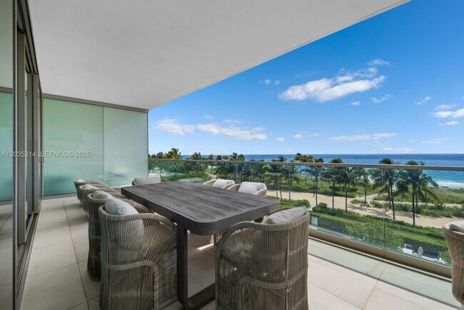 Building Photo - 10203 Collins Ave