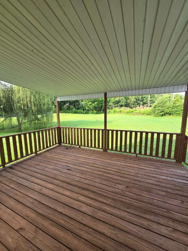 Building Photo - Fenced in 4 Bed /2 Bath House in Ringgold