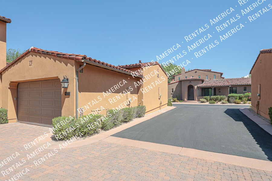 Building Photo - 20704 N 90th Pl
