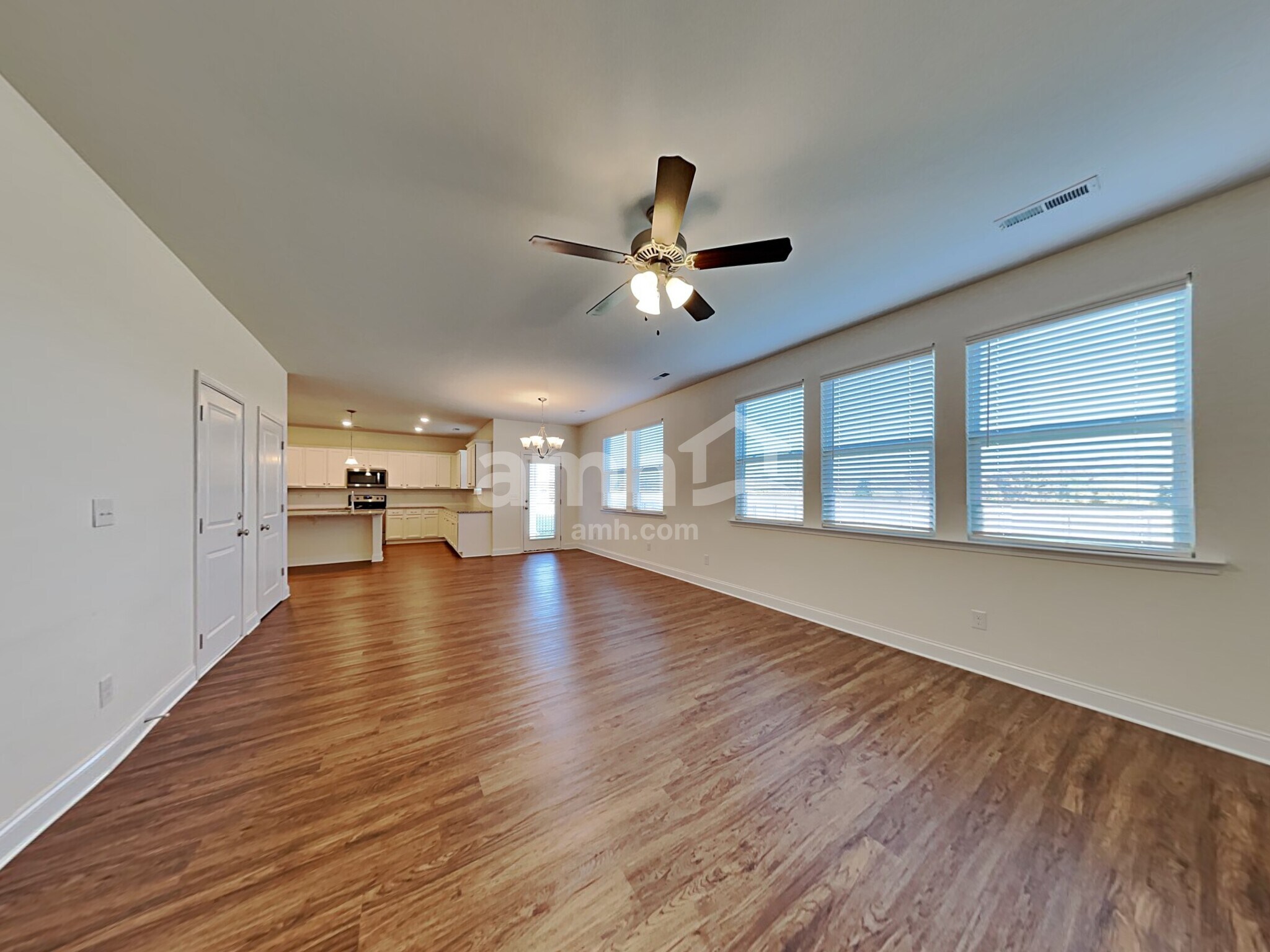 Building Photo - 111 Samara Ln