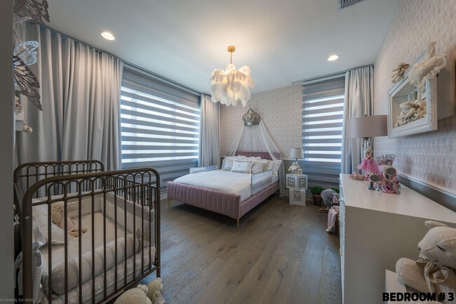 Building Photo - 17119 Aquavera Way