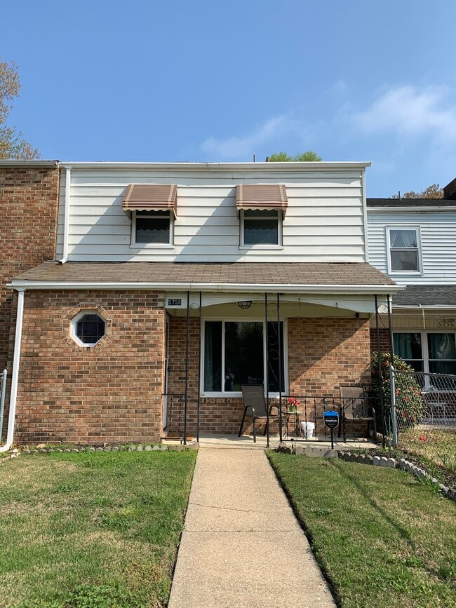 Building Photo - 5758 E Hastings Arch