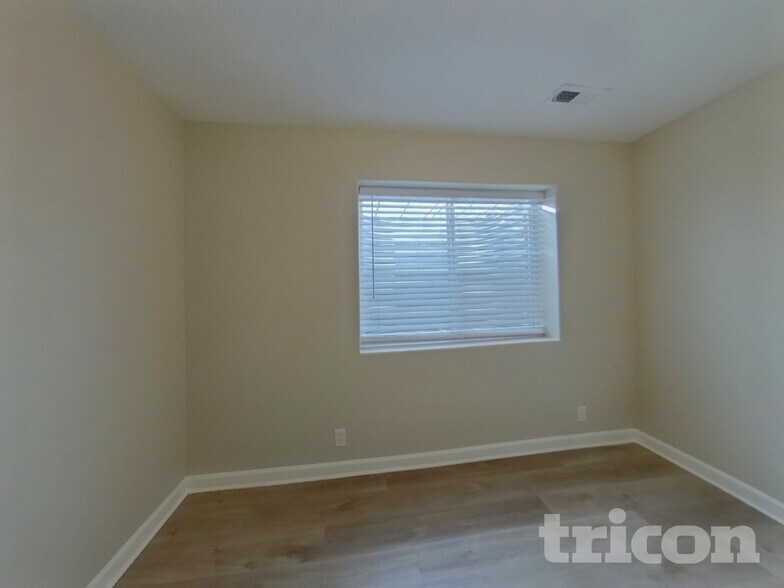 Building Photo - 12984 Fishers Island Rd