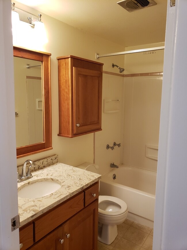 Building Photo - Wood Ridge Apartments