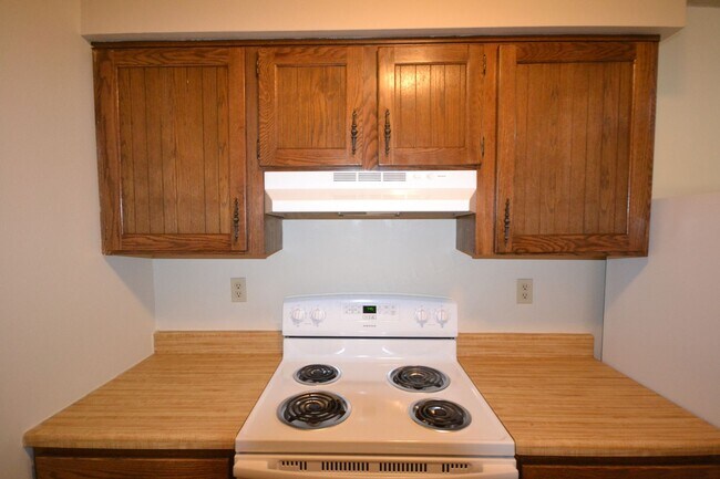 Building Photo - Warsaw Apartments