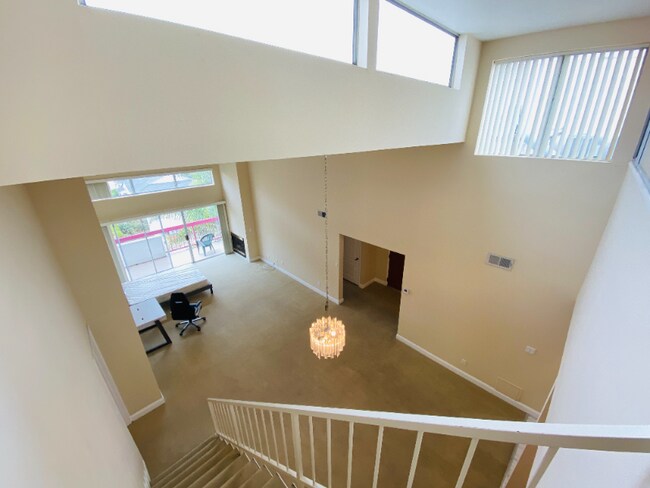 Building Photo - 10630 Wilkins Ave