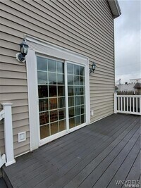 Building Photo - 26 Temple Pl