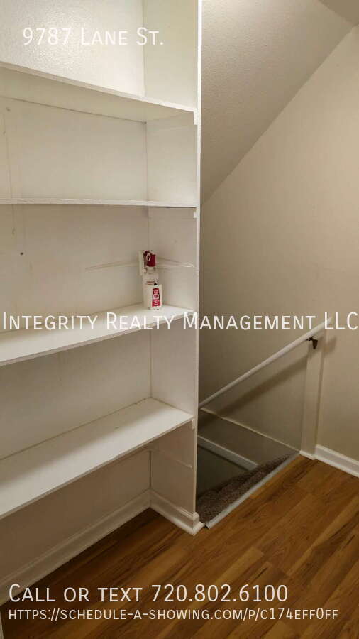 Building Photo - 9787 Lane St