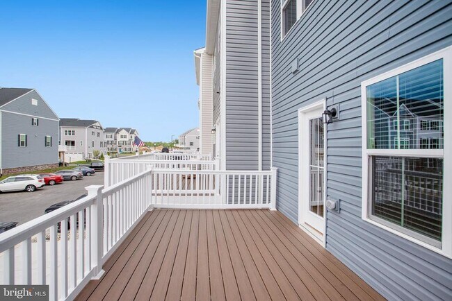 Building Photo - 9346 Tanfield Dr