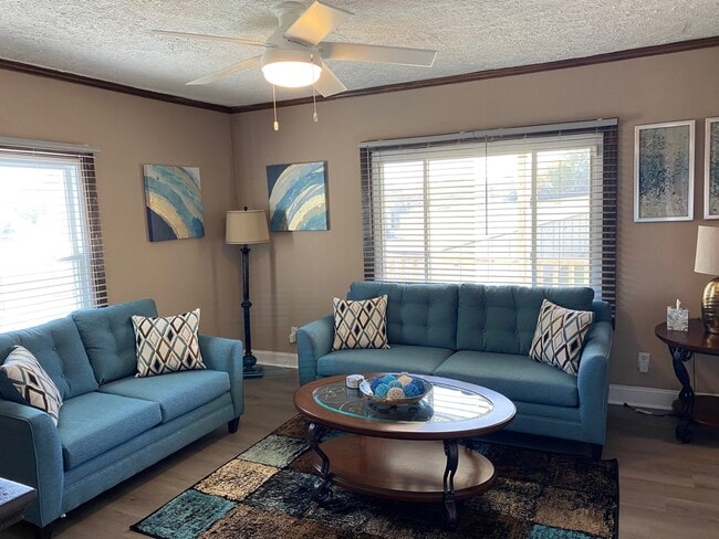 Building Photo - 120 Pearl St