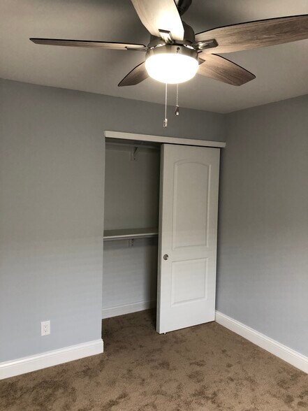 Building Photo - 261 Mt Everest Dr