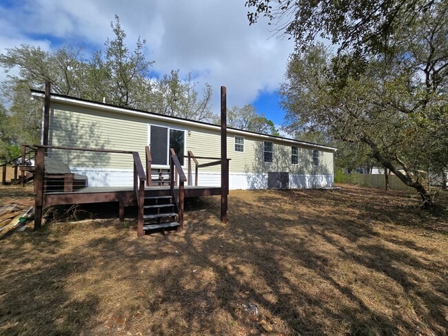 Building Photo - 5527 Lassen St