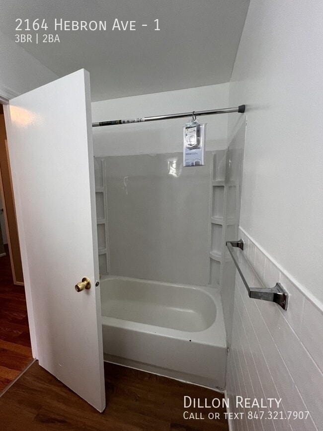 Building Photo - 2164 Hebron Ave