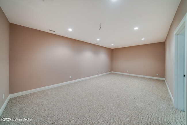 Building Photo - 12307 Ridgeview Dr