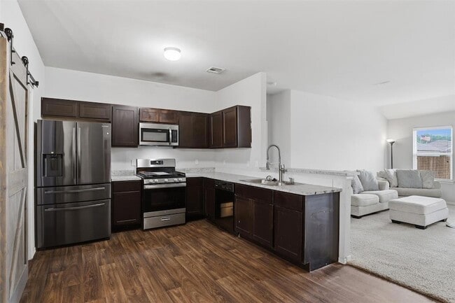 Building Photo - 1200 Granite Ln