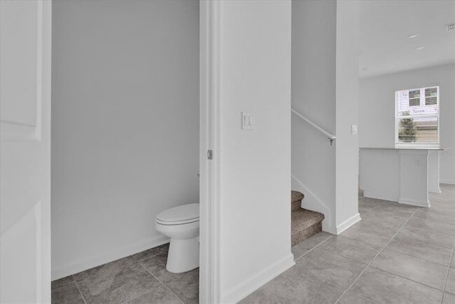 Building Photo - 2474 Skyline Lp