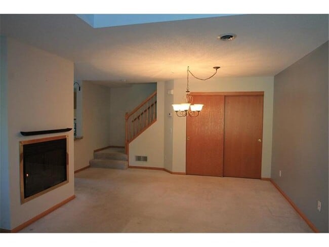 Building Photo - 8433 Annapolis Way