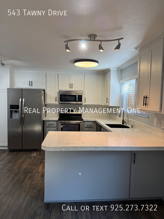 Building Photo - 543 Tawny Dr