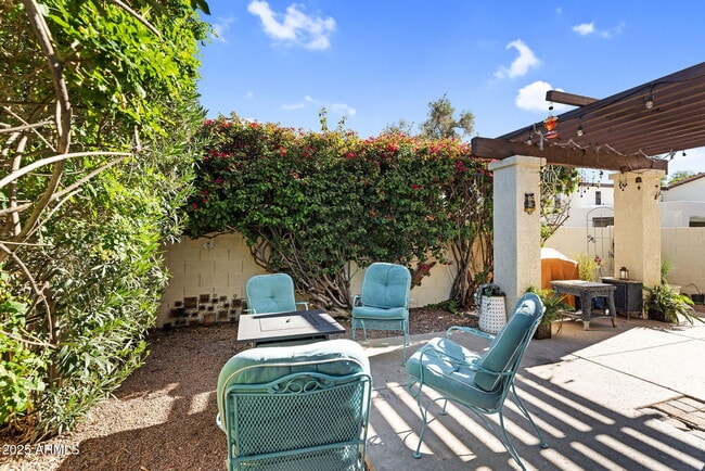 Building Photo - 4801 E Euclid Ave