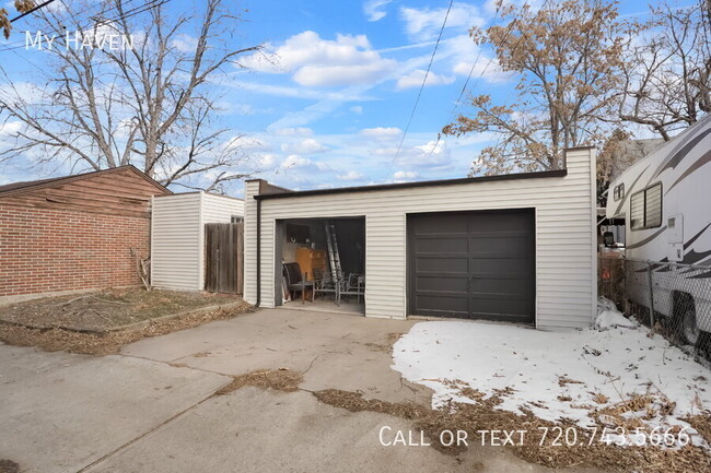 Building Photo - Great home in University neighborhood