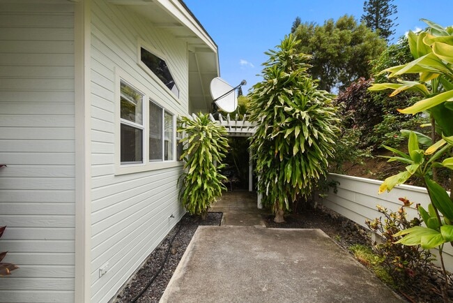 Building Photo - 75-217-217 Nani Kailua Dr