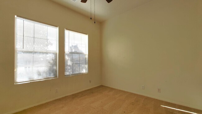 Building Photo - 7123 Luz De La Luna Pl NW
