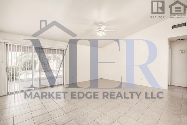 Building Photo - 3Bed/2Bath House at Buckeye/75th Ave! $399 MOVE-IN SPECIAL! Ready for Immediate Move-In!