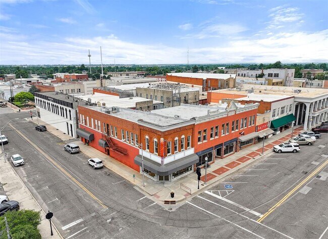 Building Photo - 115 E Russell St