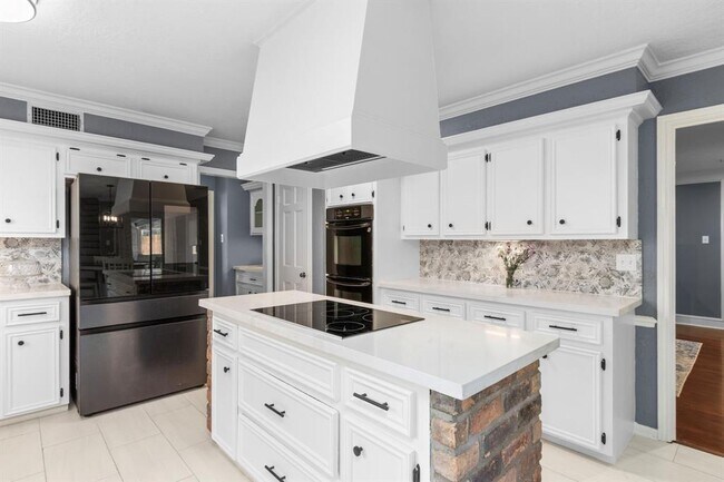 Building Photo - 1606 Rustic Knolls Dr
