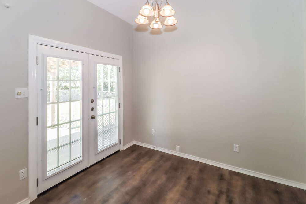 Building Photo - 2006 Andover Dr