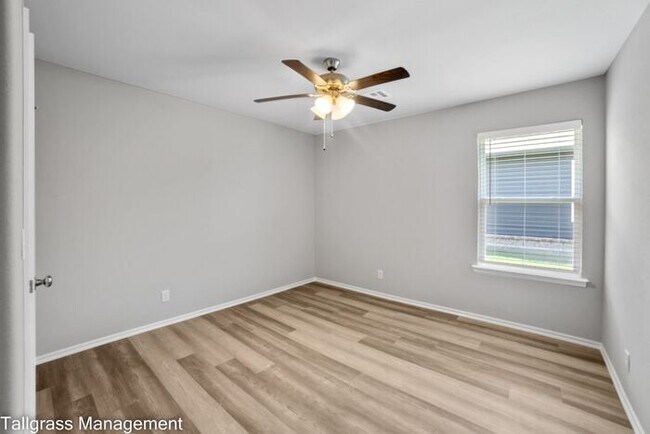 Building Photo - 4/2/2 Home in Sand Springs | MOVE IN SPECIAL!