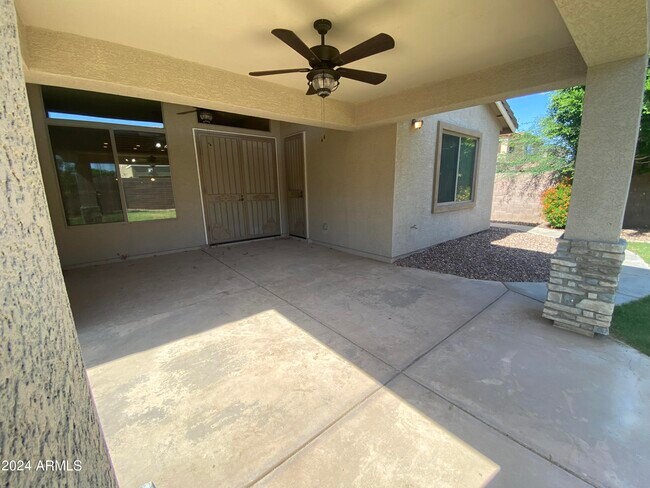 Building Photo - 13510 W Avalon Dr
