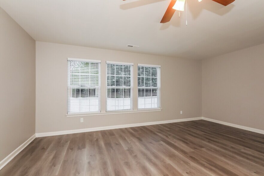 Building Photo - 2604 Dapple Ct